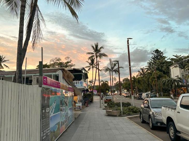 Discovering the Perimeter of Airlie Beach