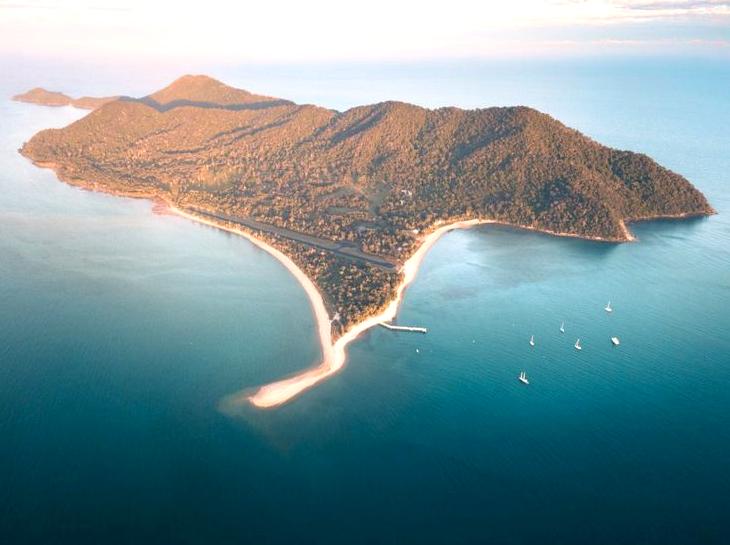 Journey Through Dunk Island's Territory